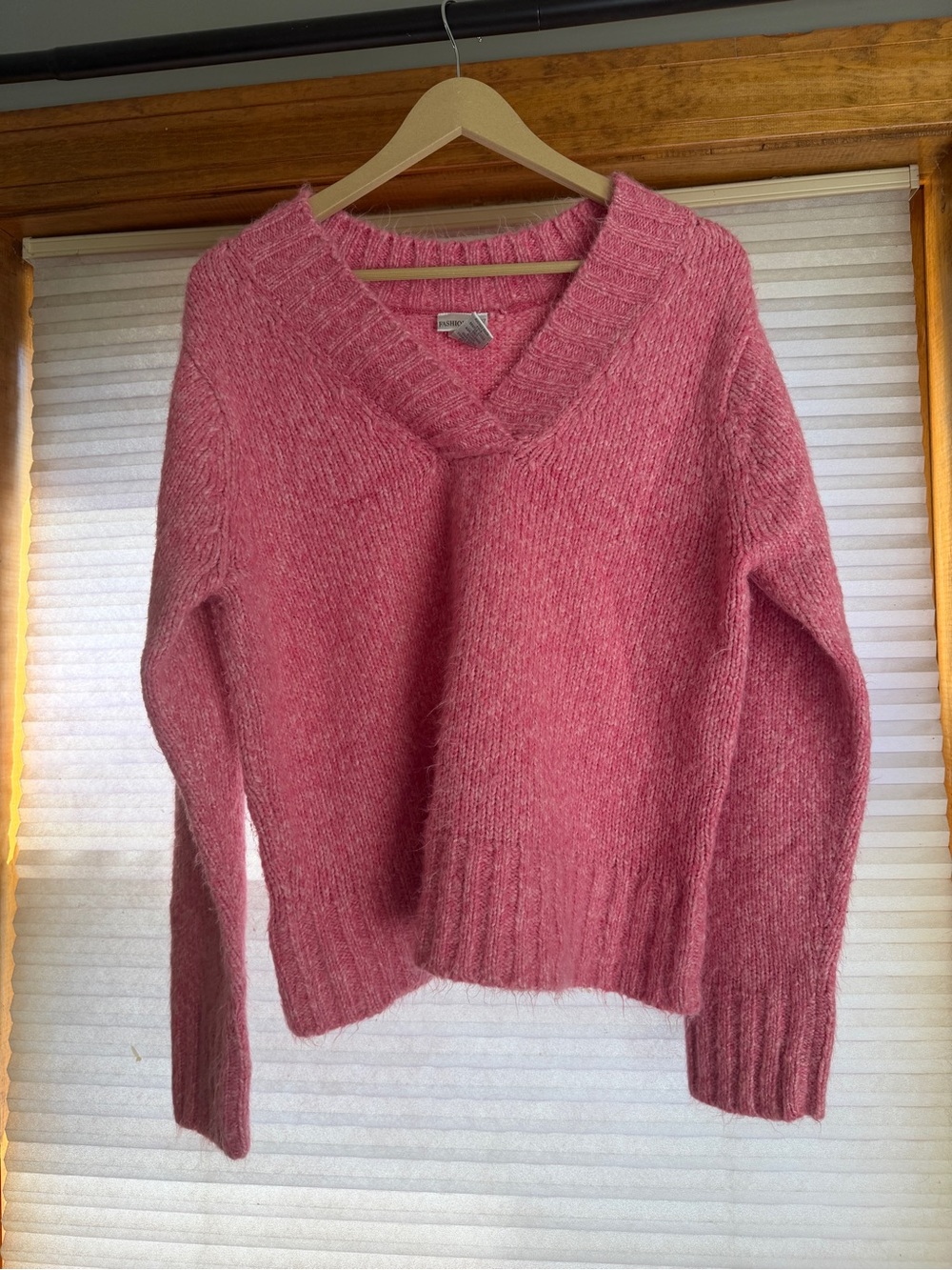 Fashion Bug Soft Rose V-Neck Sweater  XL 0166